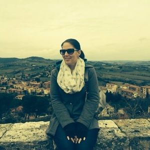 Meet your Posher, Amy